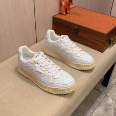 Gucci Low Shoes